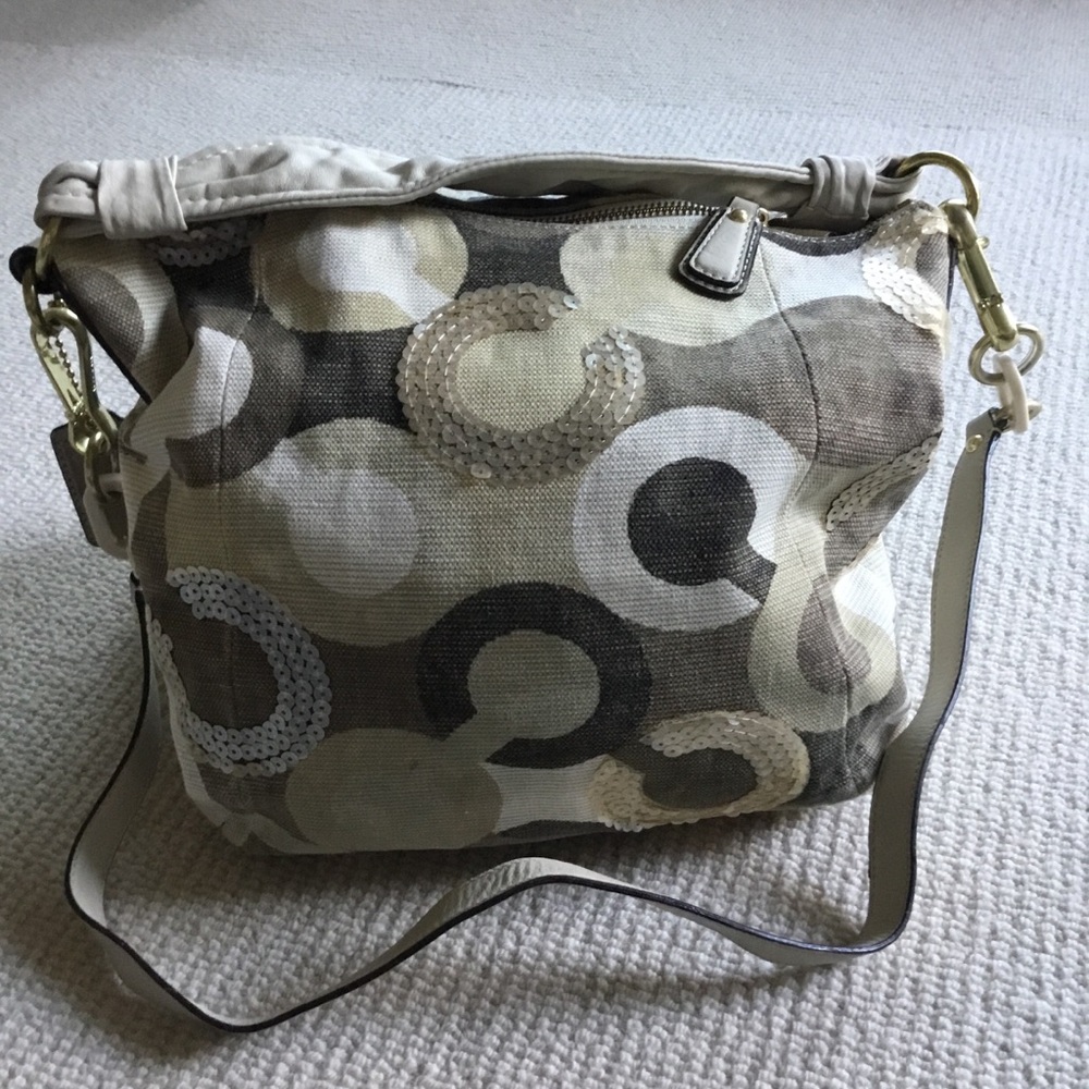 Coach Hobo Bag in Cream and Brown - Picture 4 of 16